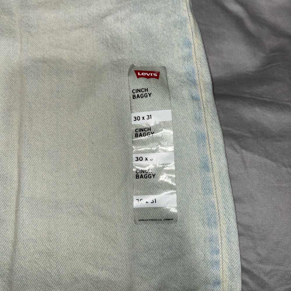 🌀 NWT Levi’s Women’s Cinch Baggy Jeans – On Blast – Size 30x31 - Picture 9 of 12